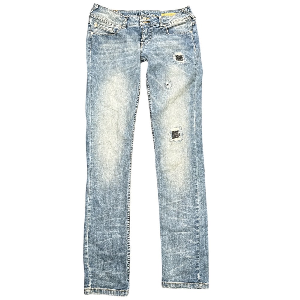 Eye Shadow‎ Denim Jeans Womens Size 27 Light Wash Distressed Patch Pocket Skinny